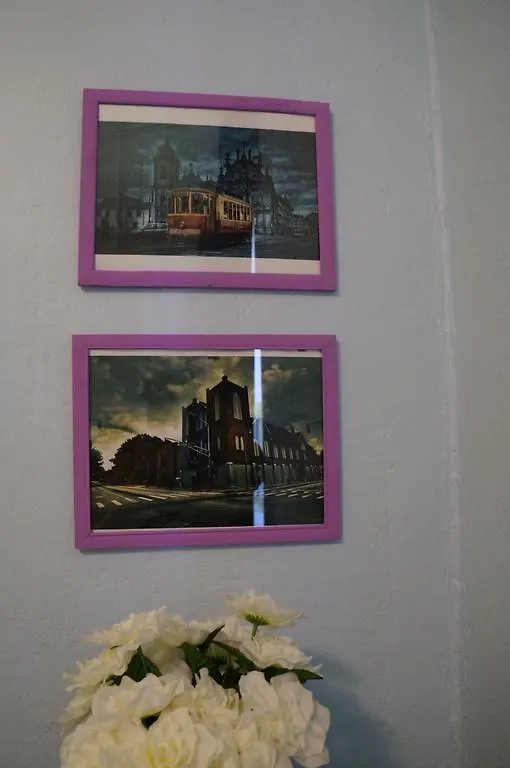 Locarno Hostel Toronto Canada