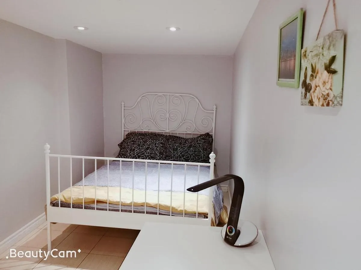 Locarno Hostel Toronto Canada