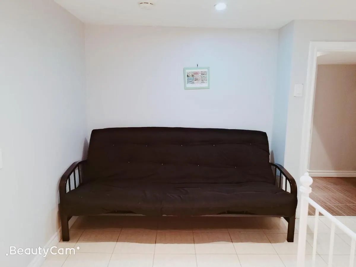 Locarno Hostel Toronto